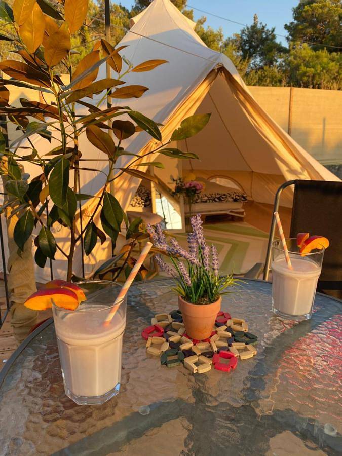 Zelt für 2 Personen, mit Ausblick und Balkon sowie Garten und Pool in Dalmatien - 2
