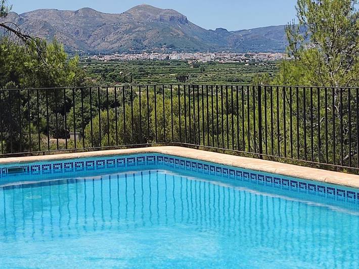 Casa rural para 10 personas, con Balcón y Terraza además de Jardín y Piscina en Pego - 2