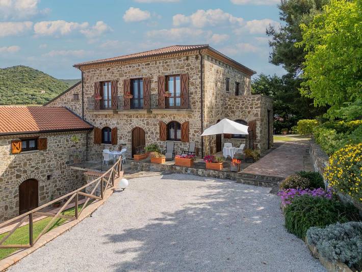 Ferienhaus für 30 Personen, mit Garten und Ausblick in Santa Maria di Castellabate - 4