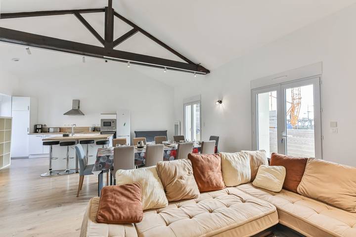 Location de vacances pour 10 personnes, avec Terrasse et Jardin dans Casino La Pastourelle - 2