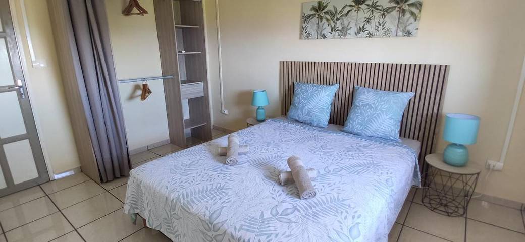 Gîte pour 7 personnes, avec terrasse et vue dans Grands-Bois - 3