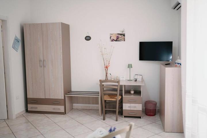 Location de vacances pour 4 personnes, avec vue et terrasse à Delia (homonymie) - 3