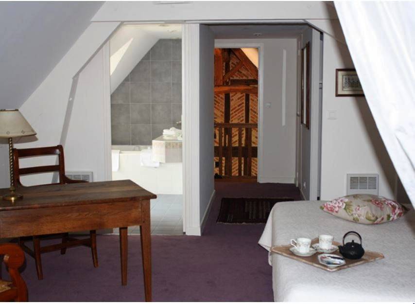 Twin Room in Contres, Sologne