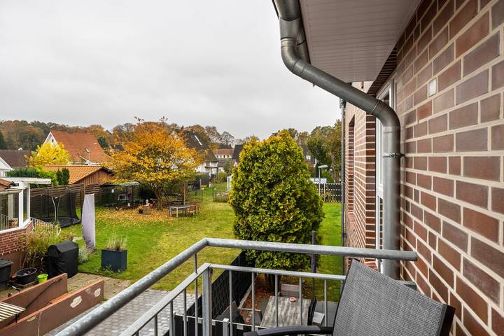 Hel lejlighed, Apartment 'Ferienwohnung Neu Wulmstorf' with Balcony in Neu Wulmstorf, Landkreis Harburg