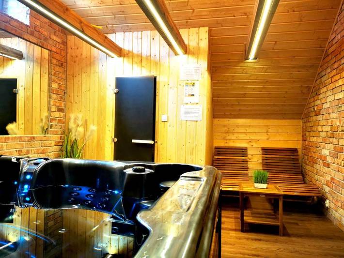 Ferienwohnung für 7 Personen, mit Whirlpool und Balkon sowie Sauna - 1