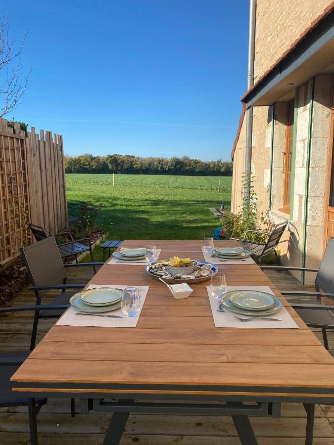 Location de vacances pour 13 personnes, avec piscine ainsi que jardin et vue dans Gardefort - 4