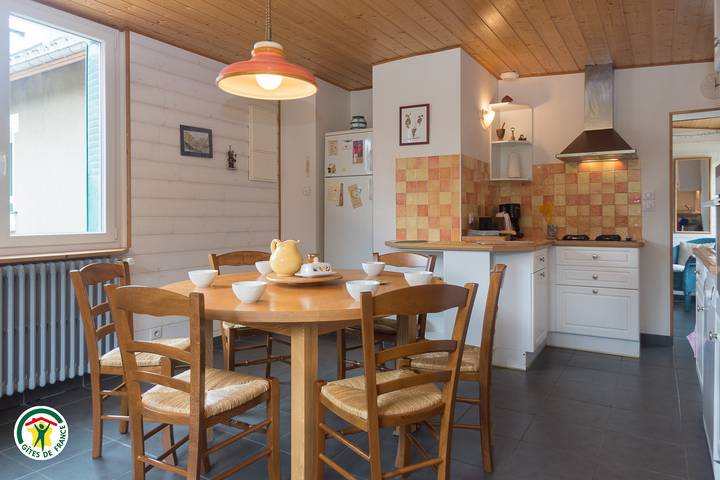 Gîte pour 6 personnes, avec jardin à Lans-en-Vercors - 3