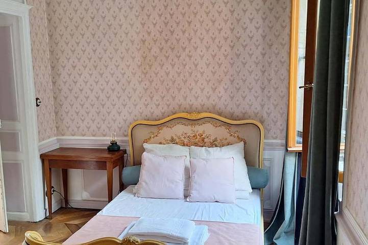 Château pour 30 personnes, avec jardin dans l' Ain - 4