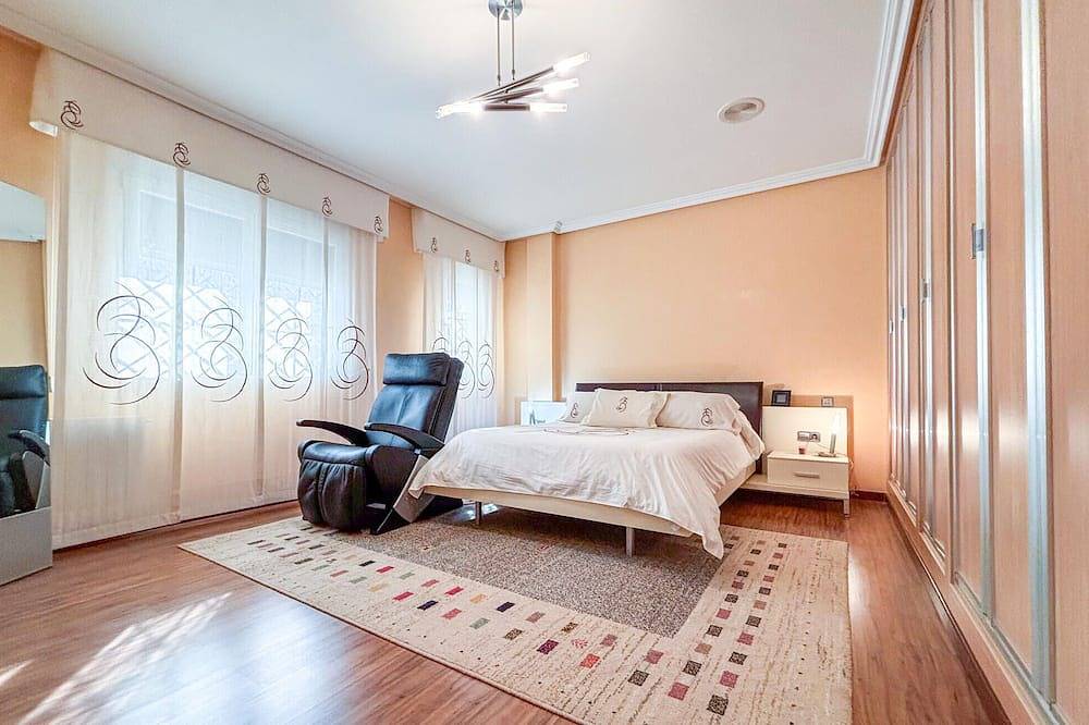 Nice home in fuente álamo with Wifi in Golf Resorts Murcia, Fuente Álamo de Murcia