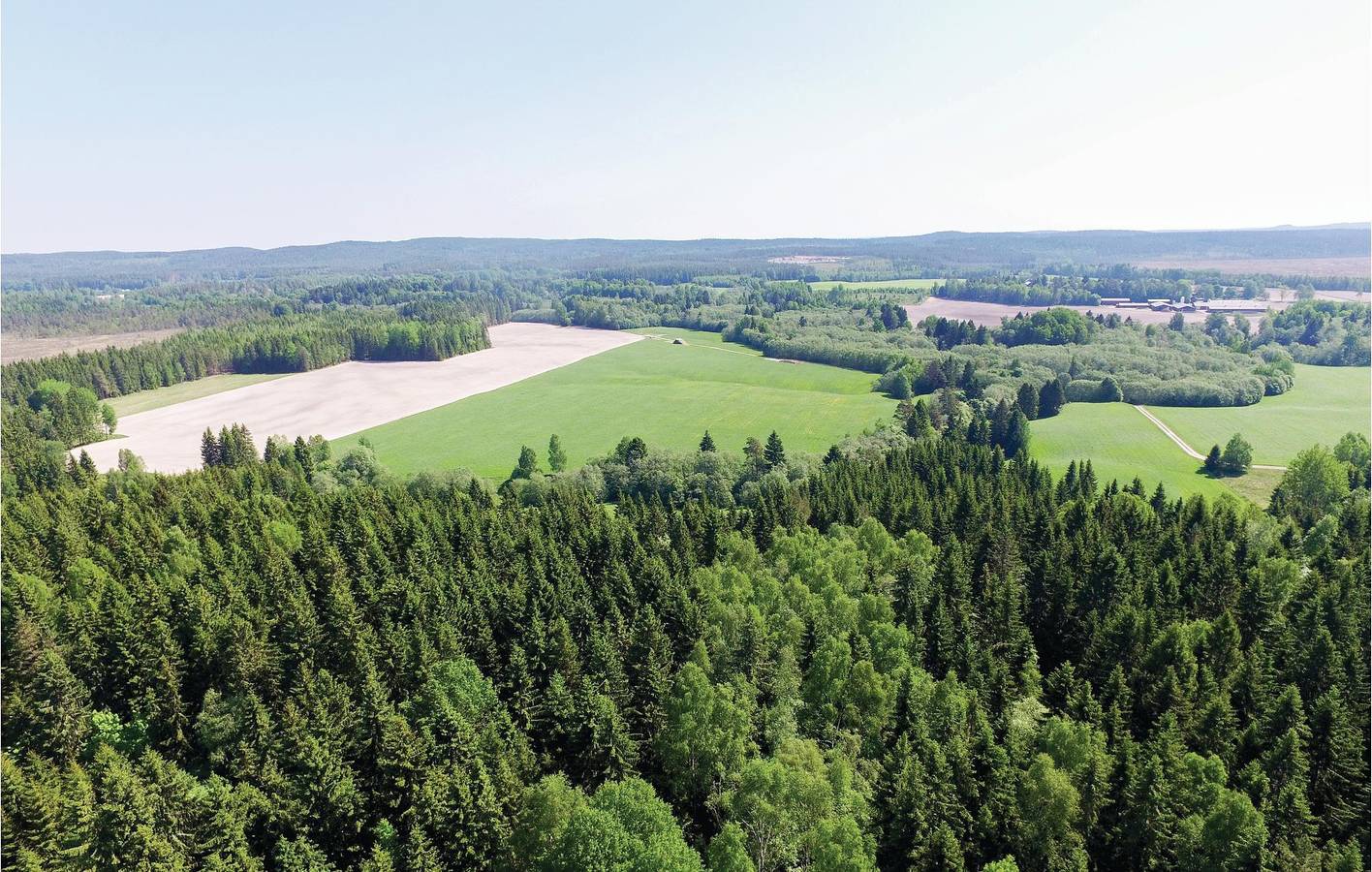 Hus för 7 Personer med trädgård in Värmland