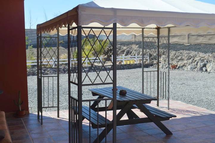 Casa rural para 3 personas, con jardín y vistas en Tuineje - 2