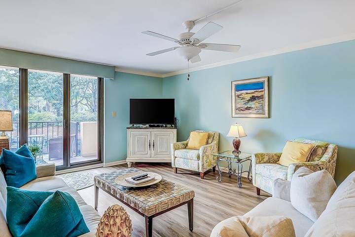 Holiday rental for 6 people, with balcony and hot tub as well as pool in Hilton Head Island