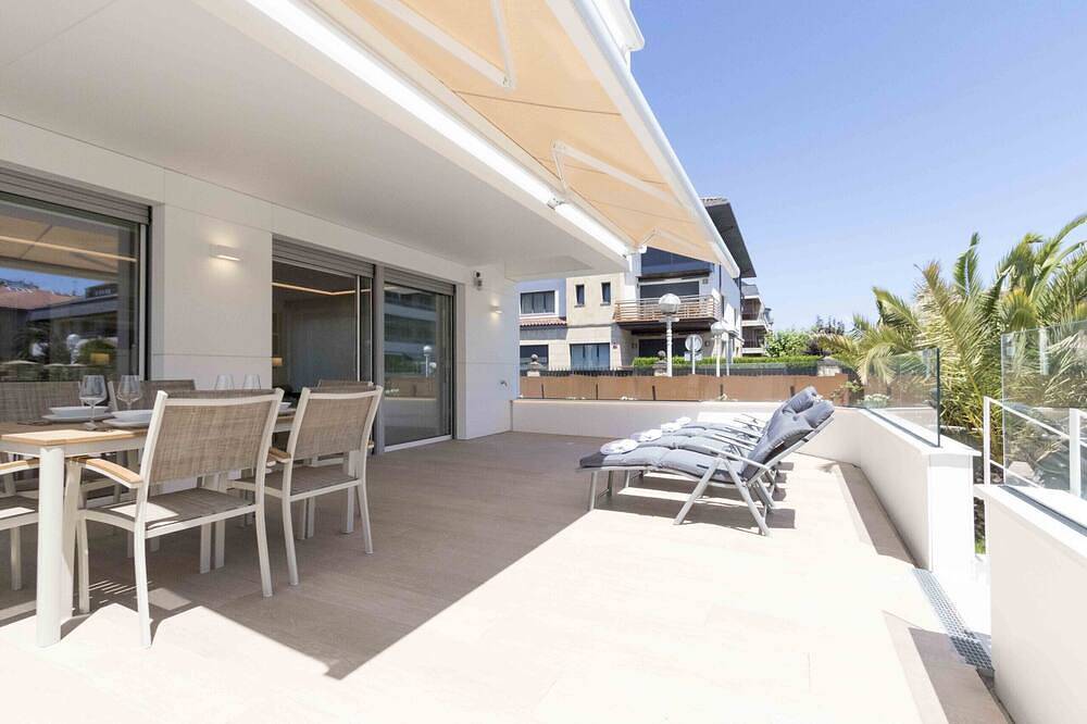 Appartamento intero, Brunet II | The Rentals Collection in Playa de la Concha, San Sebastian