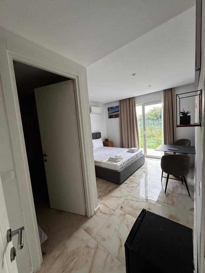 Maison d’hôte pour 2 personnes, avec balcon ainsi que jardin et jacuzzi dans Dhërmi - 3