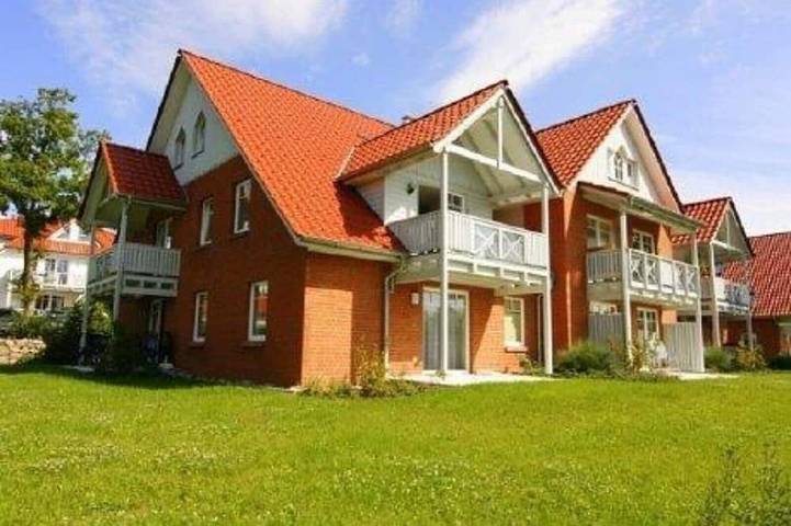 Ferienwohnung für 3 Personen, mit Terrasse und Garten in Redewisch