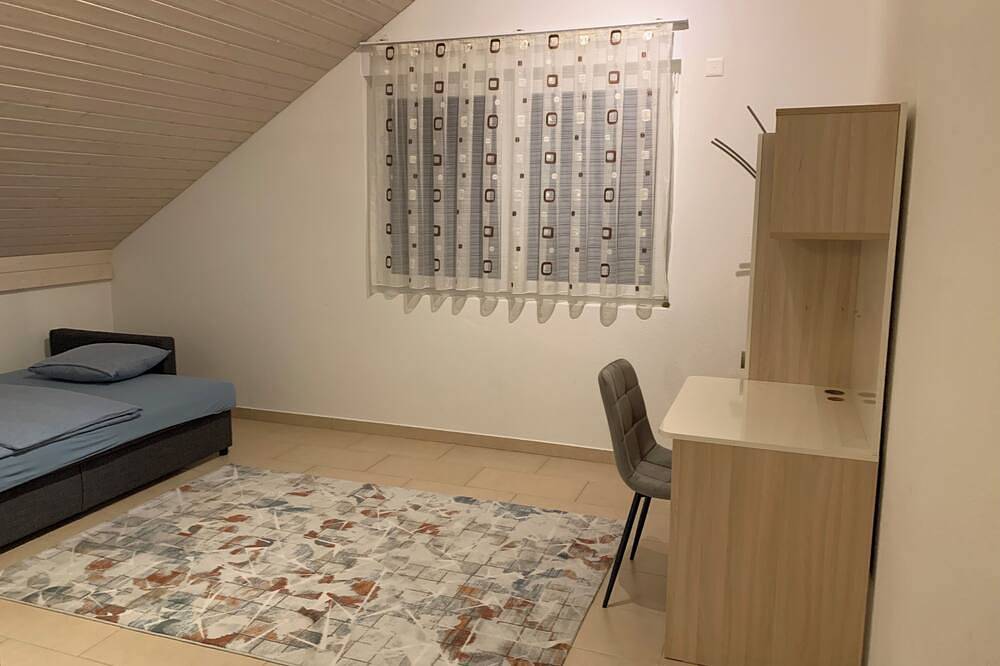 Ganze Wohnung, Delightful 1-bedroom apartment in Safenwil perfect for your stay in Safenwil, Aargau-Basel