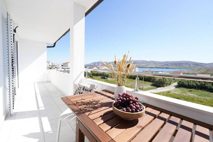 Ferienwohnung für 5 Personen, mit Ausblick und Terrasse