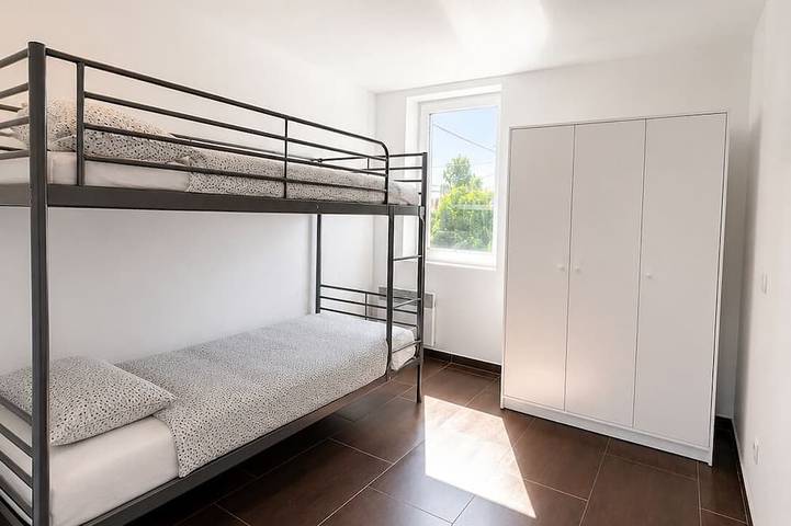 Location de vacances pour 6 personnes, avec balcon dans Aéroport de Charleroi Bruxelles Sud Gosselies - 3