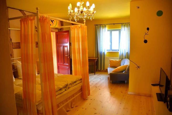 Ferienhaus für 18 Personen, mit Garten und Whirlpool sowie Sauna in Lenzen (Elbe) - 2