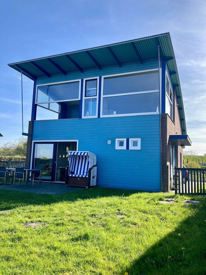 Ferienhaus für 6 Personen, mit Balkon/Terrasse und Garten sowie Sauna und Seeblick in Anjum - 2