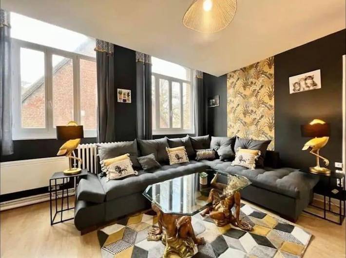 Gîte pour 5 personnes, avec jacuzzi et sauna ainsi que jardin et terrasse dans Caffiers