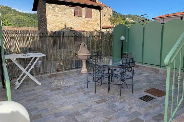 Gîte pour 2 personnes, avec jardin et terrasse à Camporosso - 2