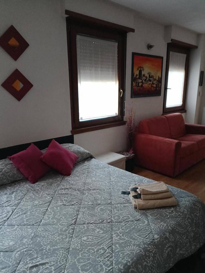 Ferienwohnung für 2 Personen, mit Ausblick und Garten in Tirano