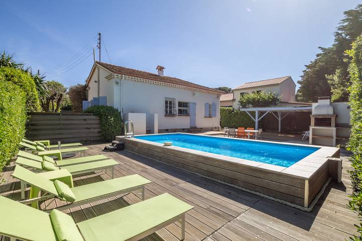 Ferienhaus für 8 Personen, mit Terrasse und Garten in Antibes - 4