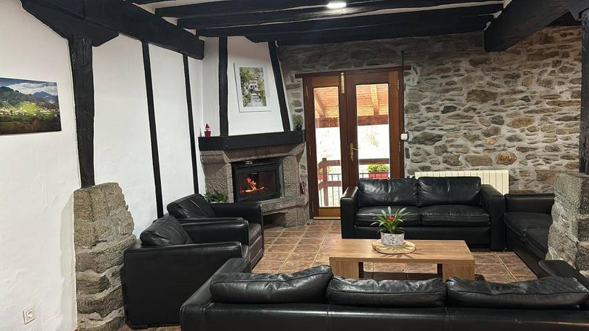 Chalet para 14 personas, con vistas y balcón, Familias con niños en Cinco Villas (Navarra) - 3