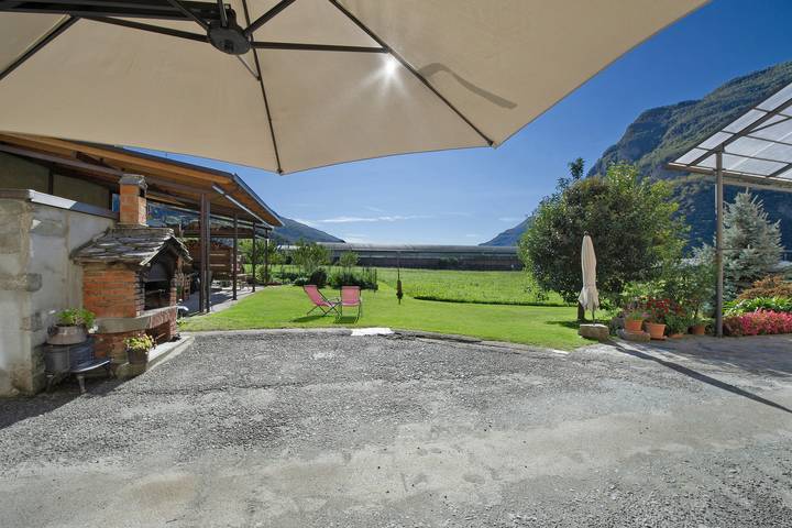 Gîte pour 6 personnes, avec jardin dans Vallée d'Aoste - 3