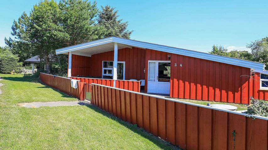 Vakantiehuis voor 6 personen, with whirlpool and sauna as well as terras in Tversted