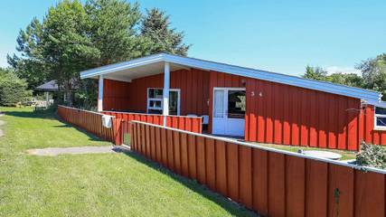 Ferienhaus für 6 Personen, mit Terrasse und Whirlpool sowie Sauna in Tversted