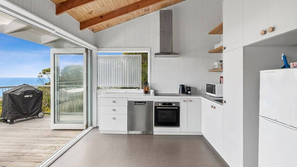 Viewmore - A seriously amazing view in Wye River, Colac Otway Shire