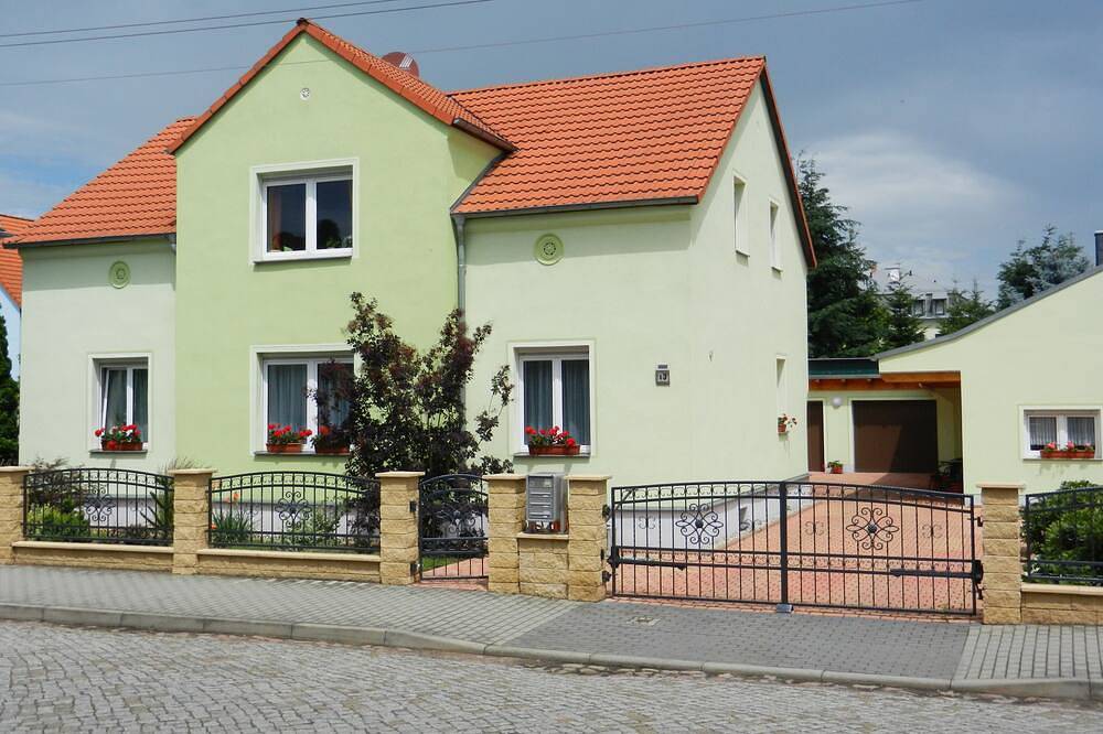 Idylisches Ferienhaus in Dresden in Cossebaude, Dresden