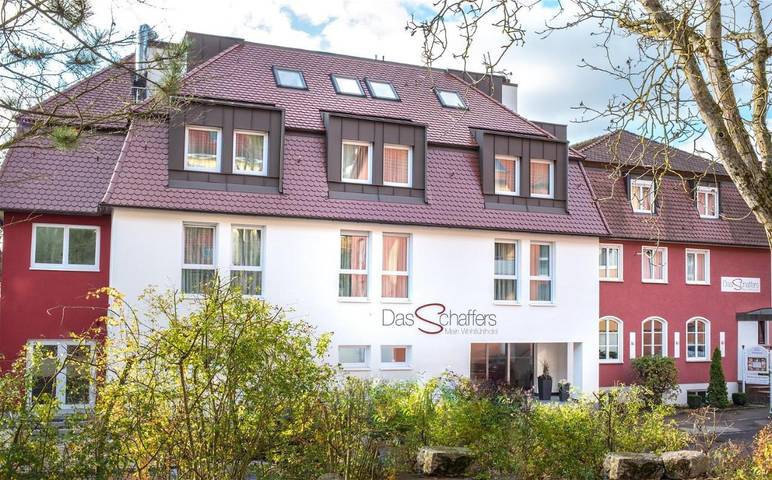 Hotel für 4 Personen, mit Terrasse und Garten sowie Sauna
