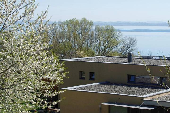 Chambre d’hôte pour 2 personnes, avec vue sur le lac et jardin ainsi que vue et balcon dans Canton de Neuchâtel - 2
