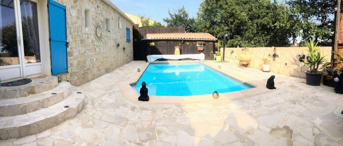 Chalet 'Le Cocon De Lydia' with Shared Pool, Wi-Fi and Air Conditioning in Ners, Alès region