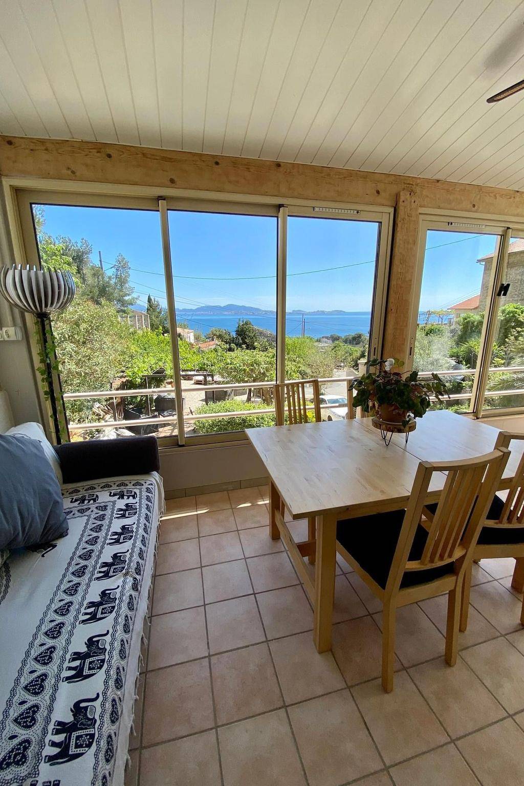 Ganze Wohnung, Figuerolles in Niolon, Le Rove