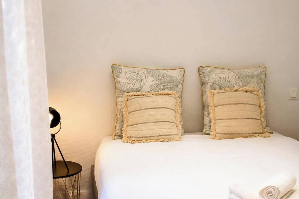 Apartamento entero, Apartamento-Baño privado con bañera-Terraza in Angulema, Charente