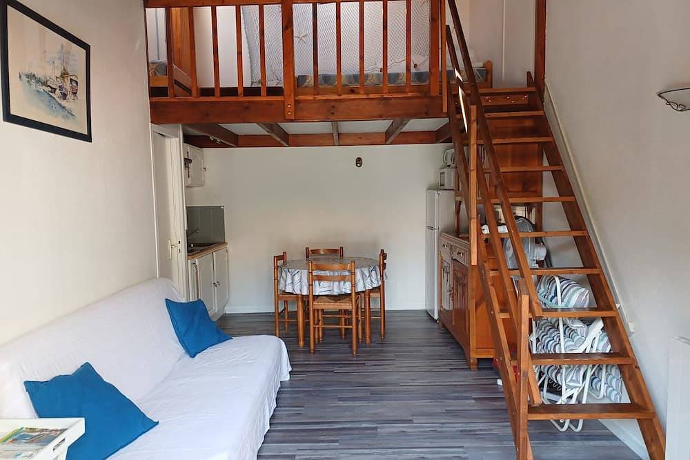 Maison centre avec 1chambre et mezzanine in La Palmyre, Les Mathes