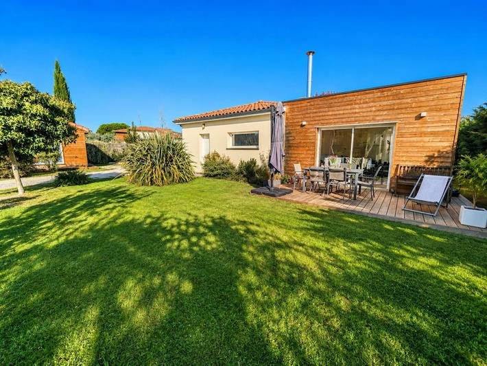 Maison de vacances pour 8 personnes, avec Jacuzzi et Terrasse ainsi que Jardin et Vue à Cornebarrieu