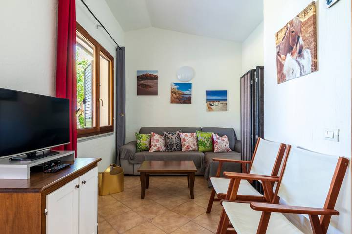Villa 'Azzurra' mit Meerblick, Wlan und Klimaanlage in Abba Urci, Tertenia
