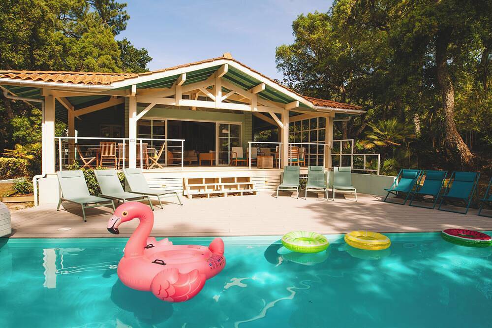 *Villa Pinsolle* 12 persons, overlooking the Golf, near the Ocean in Soustons, Côte d’Argent