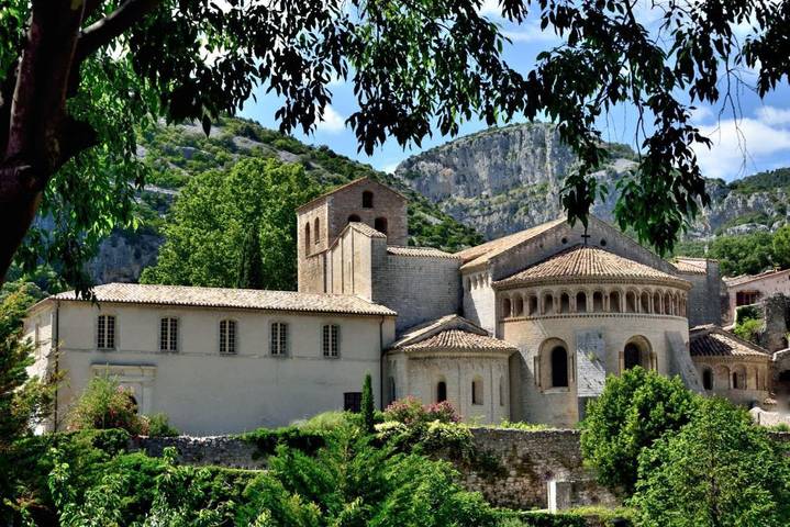 Location de vacances pour 6 personnes, avec balcon à Saint-Guilhem-le-Désert - 2