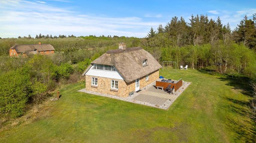 Ferienhaus für 6 Personen, mit Balkon/Terrasse und Terrasse in Vedersø Klit