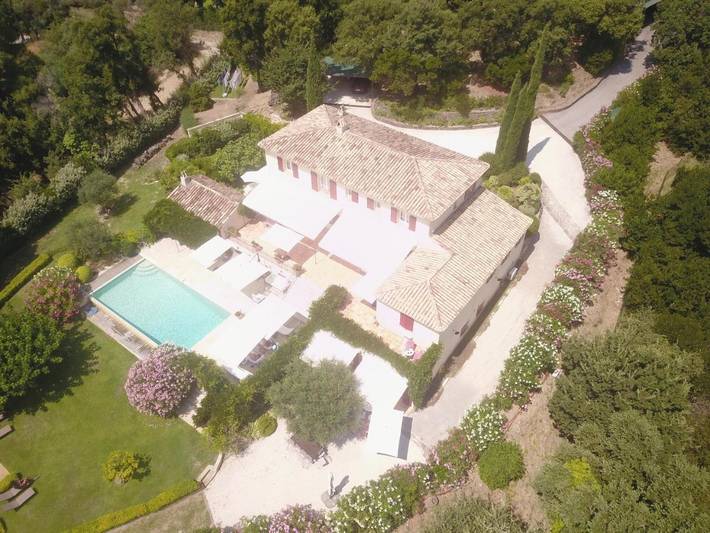 Maison d’hôte pour 2 personnes, avec piscine ainsi que vue et jardin, animaux acceptés à La Garde-Freinet - 3