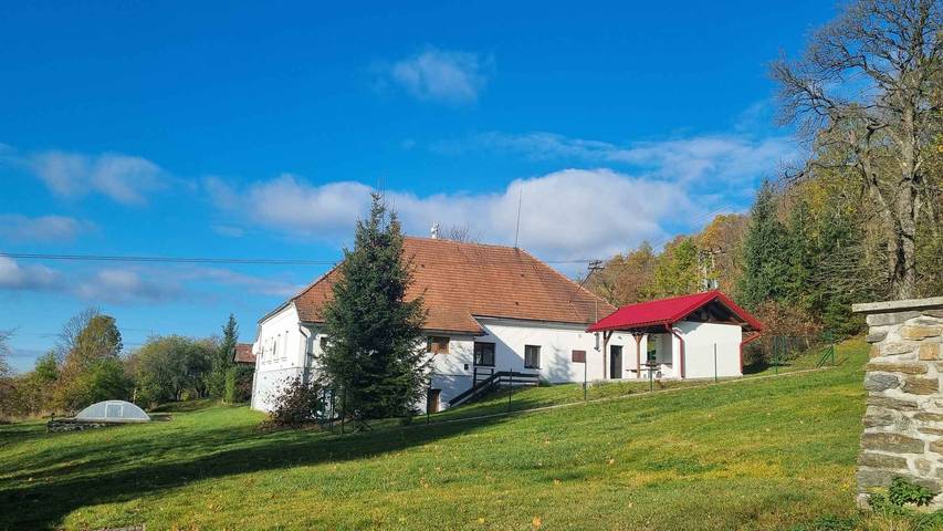 Ferienhaus mit Außenpool  in Bezděkov, Region Hochland