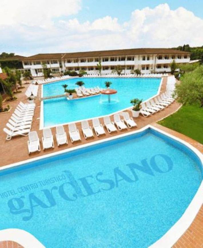 Appartamento per 4 persone, con Balcone e Terrazza nonché Giardino e Piscina a Bussolengo