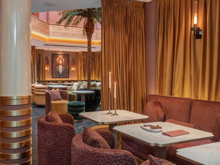 Hôtel pour 2 personnes, avec sauna ainsi que piscine et jacuzzi