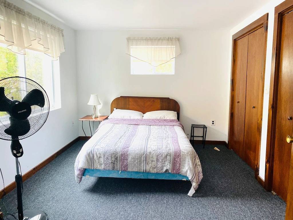 4Bedrm Sleeps 12 Winnipesaukee Waterfront gradual sandy sloped shoreline Pets Ok in Moultonborough, Lake Winnipesaukee